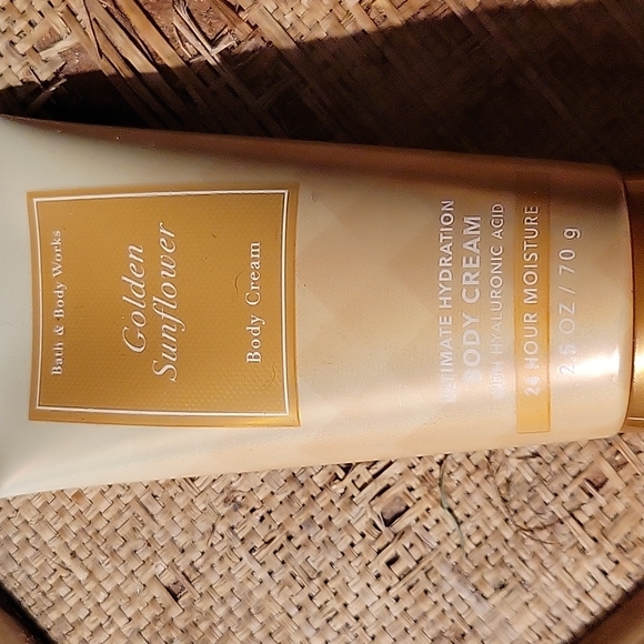 Mini Body Care Set - Picture 2 of 5